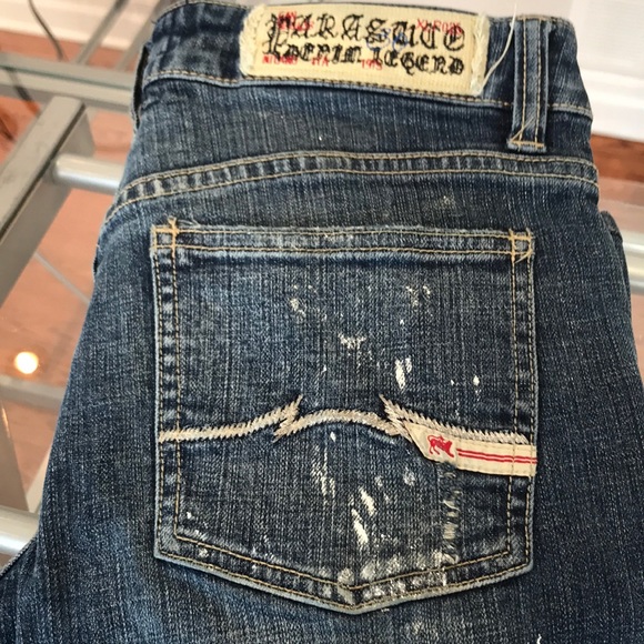 Parasuco denim legend. Distressed denim with paint/sparkle detail - Picture 3 of 16